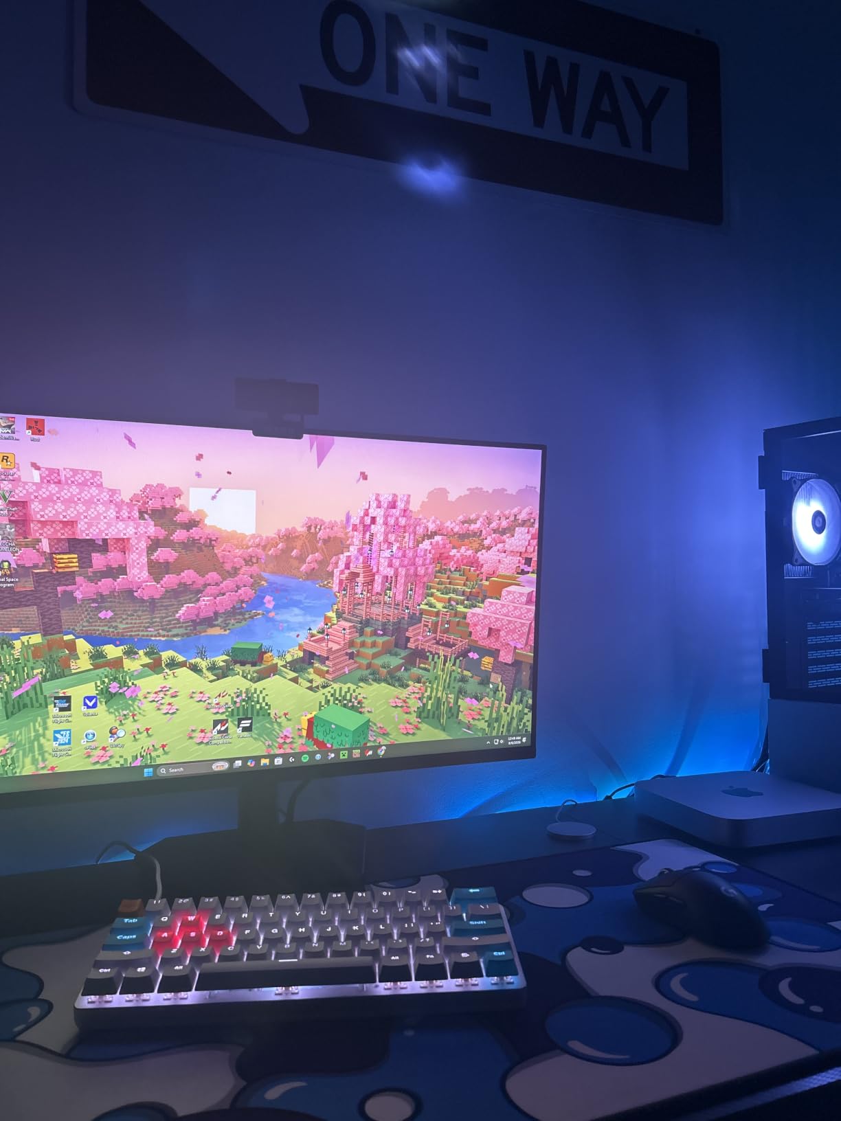 Dell 27 240Hz Gaming Monitor - SE2726HG - 27-inch FHD (1920x1080) 240Hz Display, in-Plane Switching (IPS) Technology, AMD FreeSync Premium, TÜV 3-Star, 2X HDMI, DisplayPort 1.4, Tilt customer photo 1