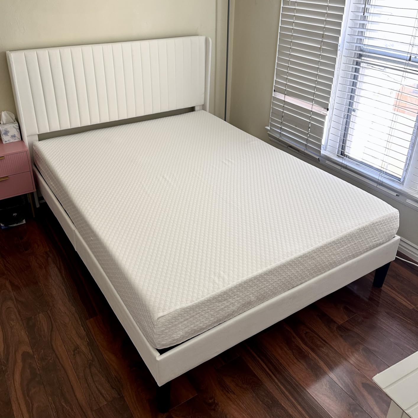 Neo Sleep Queen 12 Inch Hybrid Pocket Spring Mattress, Motion Isolation customer photo 2