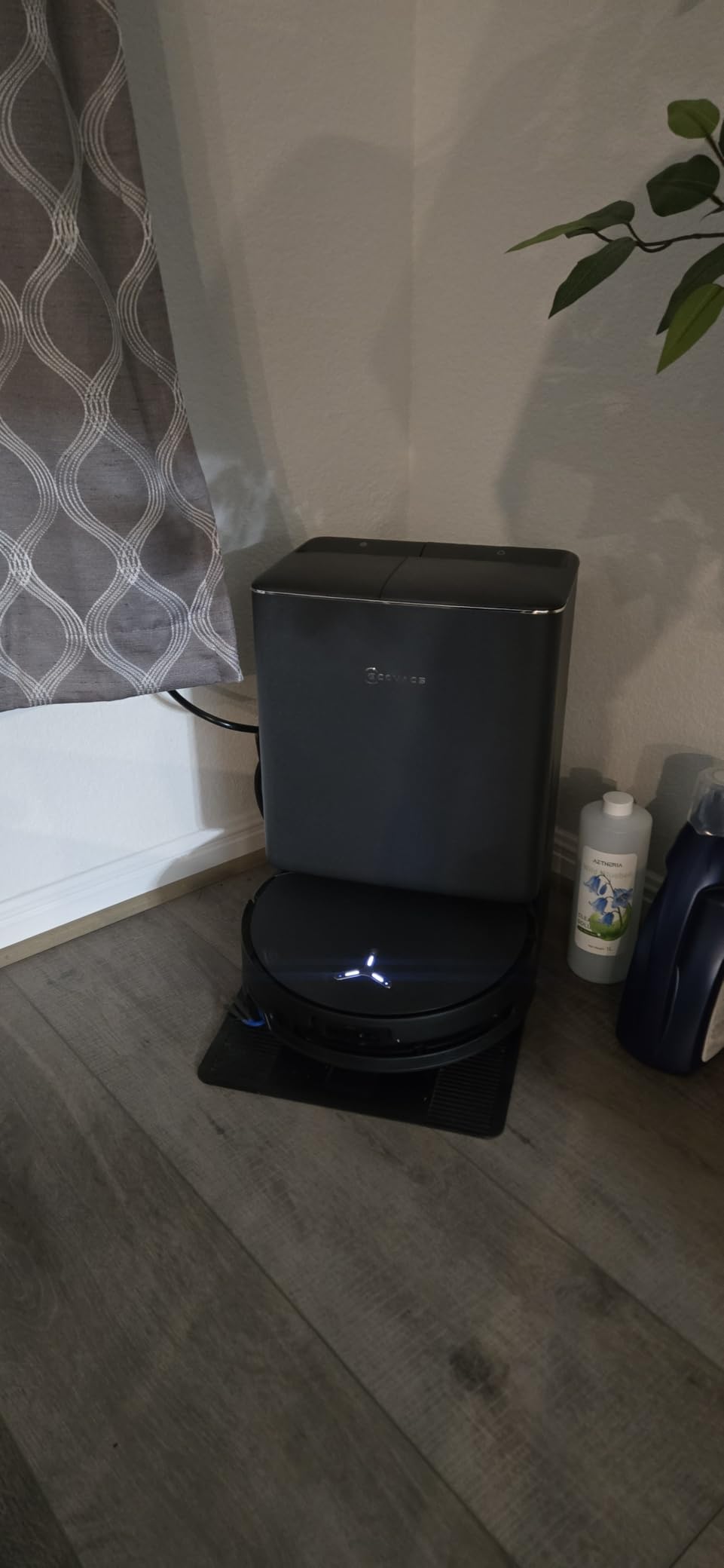 ECOVACS DEEBOT T90 PRO Omni Robot Vacuum and Mop, 30000Pa Blast Suction customer photo 1