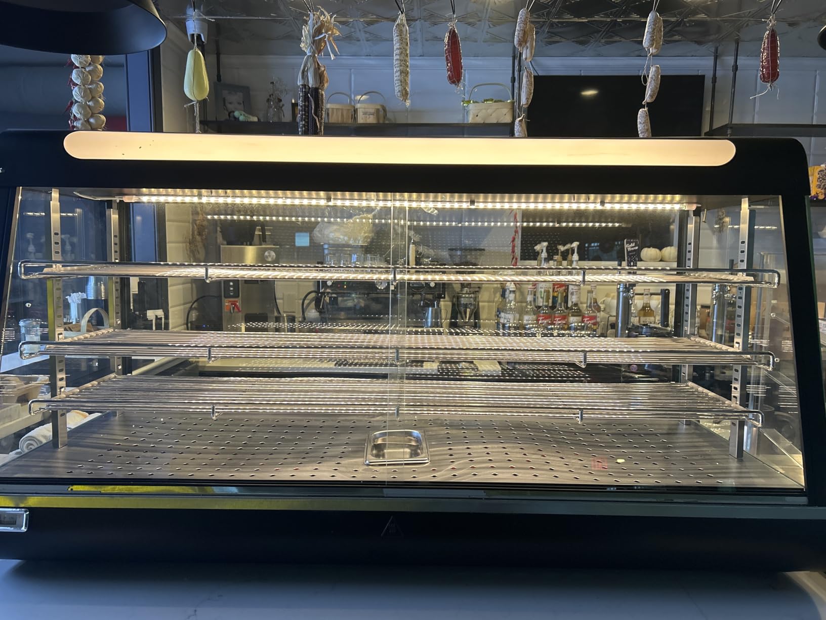 VEVOR Commercial Food Warmer Display, 4-Tier Pizza Warmer with Rotary Steam Heating for 14 in Pizza, 86℉~185℉ Temperature Control and Temp Display, 25W Oven Light + Top LED for Pizza Shop, Restaurant customer photo 2