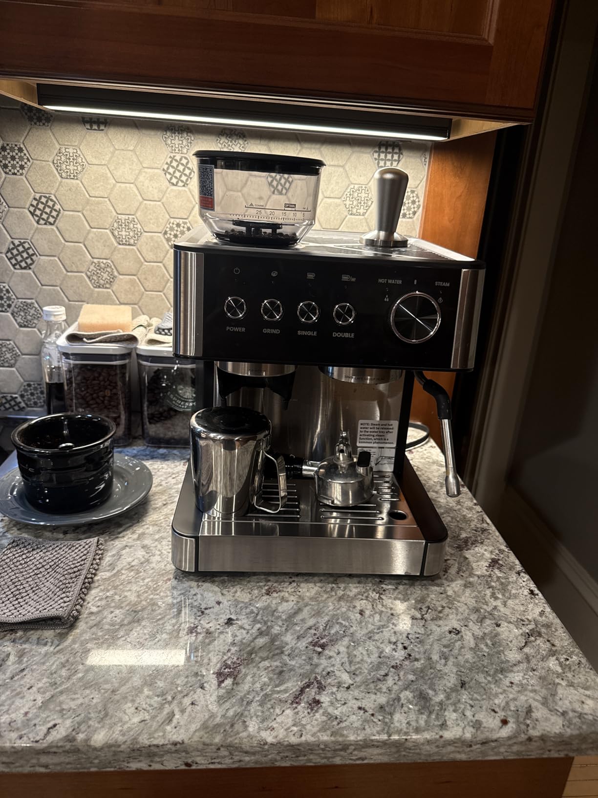 (2026 Upgrade) Espresso Machine with Grinder, Expresso Machines for Home, 20 Bar Expresso Coffee Machines with Milk Frother & Tamping Tools,Espresso Maker with Grinder for Lattes, Cappuccinos customer photo 1