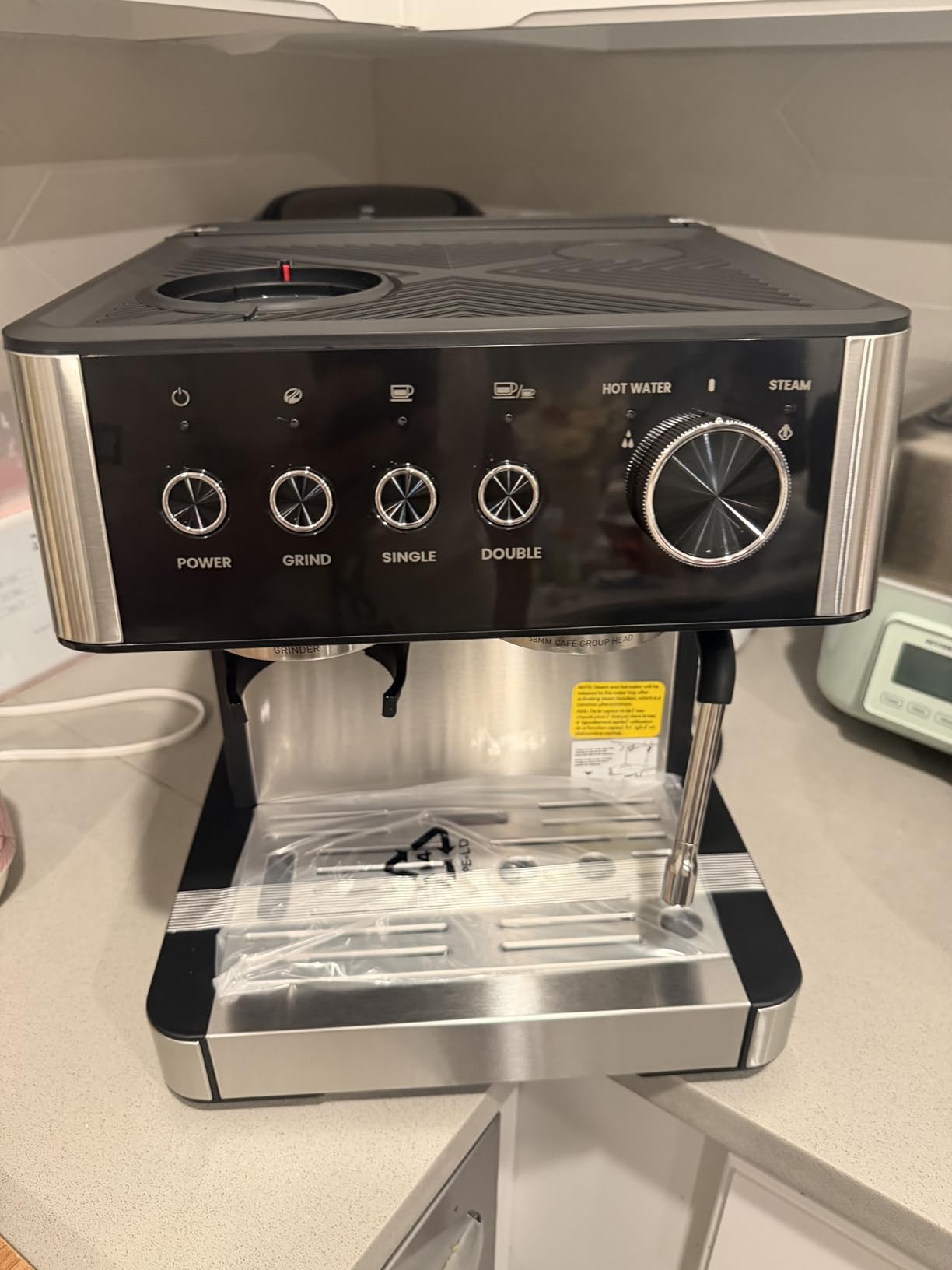 (2026 Upgrade) Espresso Machine with Grinder, Expresso Machines for Home, 20 Bar Expresso Coffee Machines with Milk Frother & Tamping Tools,Espresso Maker with Grinder for Lattes, Cappuccinos customer photo 2