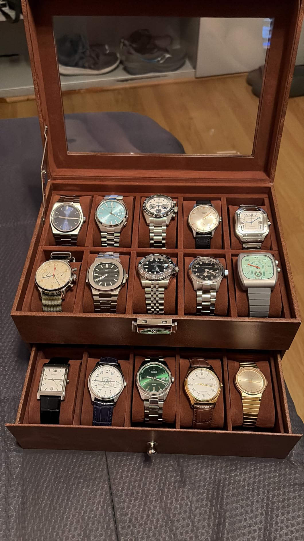 SONGMICS 20-Slot Watch Box, 2 Layers, Glass Lid, Lockable customer photo 1