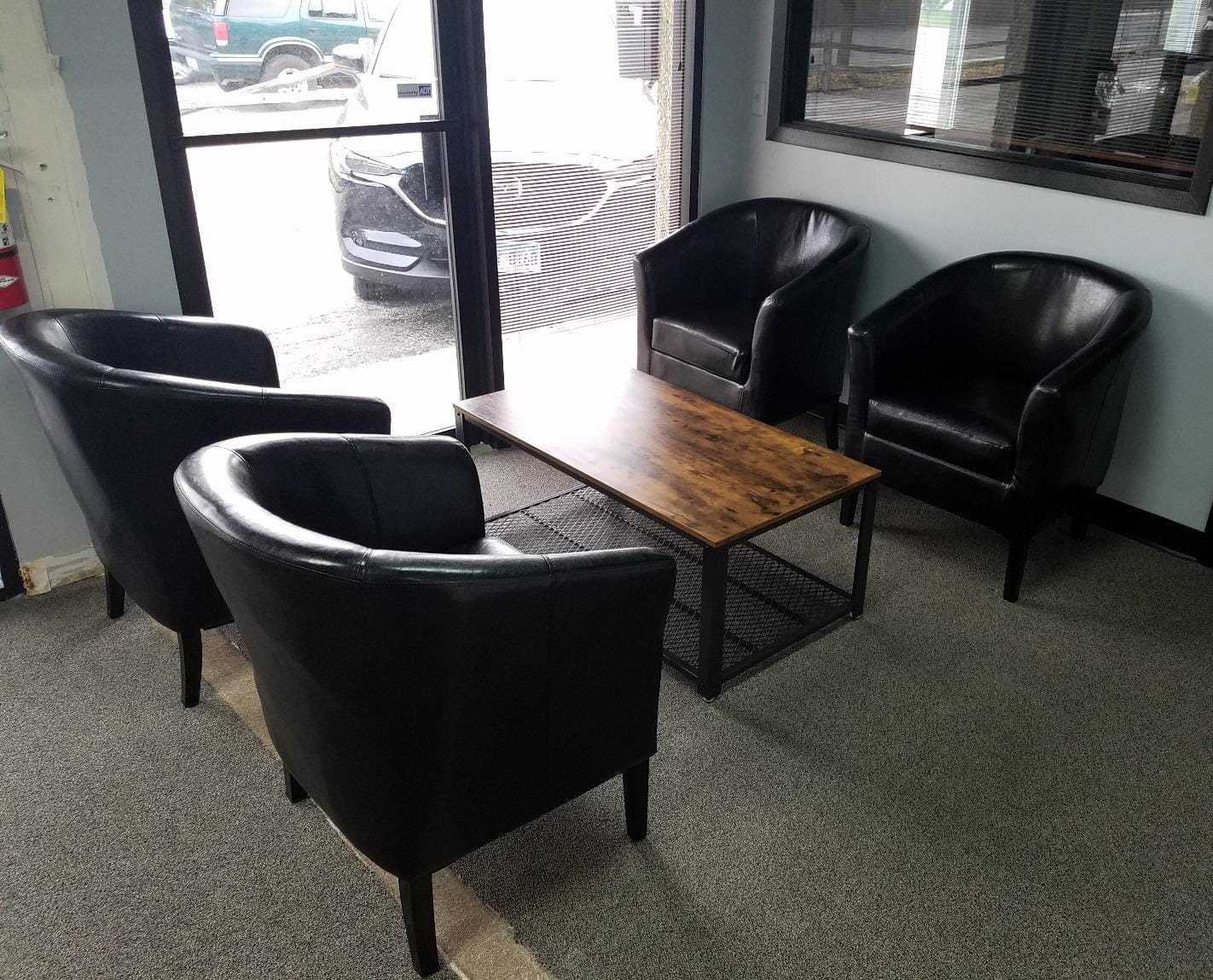 VASAGLE Lift Top Coffee Table with Hidden Storage, Gas Spring customer photo 2