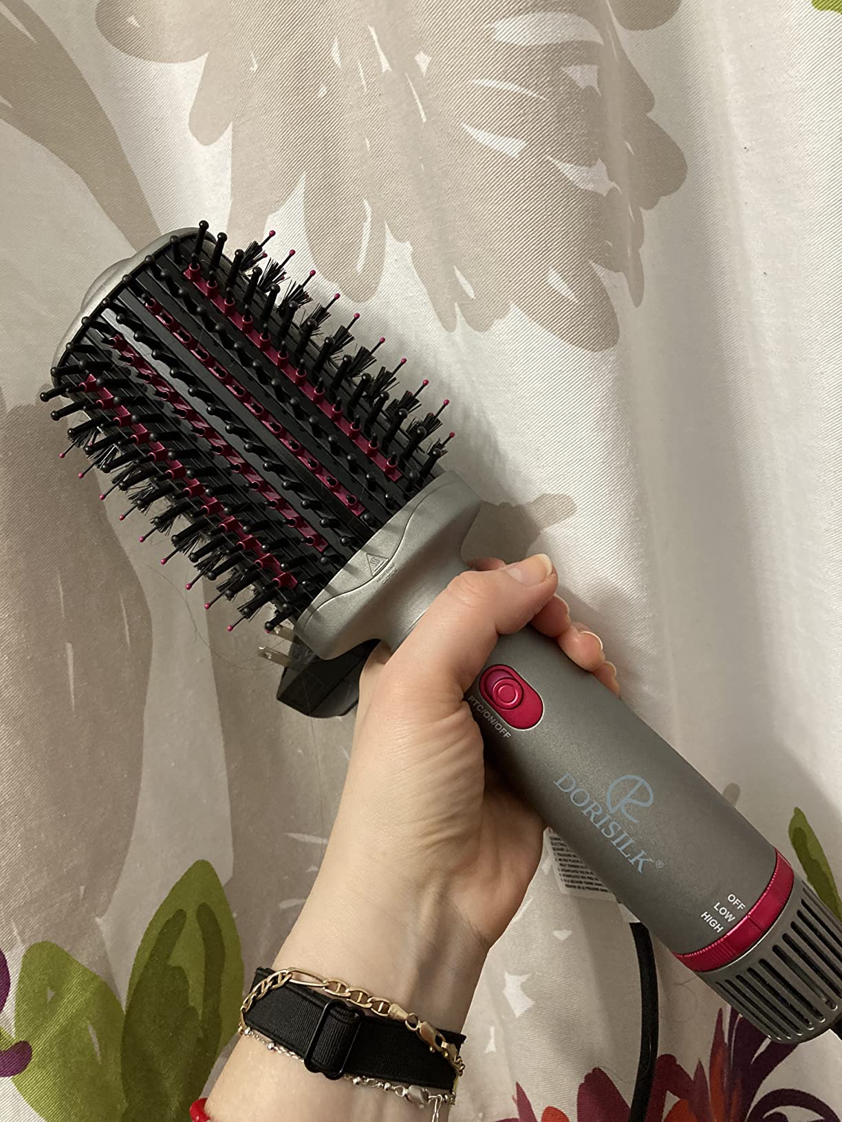 DORISILK 8 in 1 Hair Styler & Hair Dryer Brush Blow Dryer, 110,000 RPM High-Speed Hot Air Brush Auto Wrap Curlers, Frizz-Free Ionic for Straightening Curling Volumizing Fast Drying, Champagne Gold customer photo 1