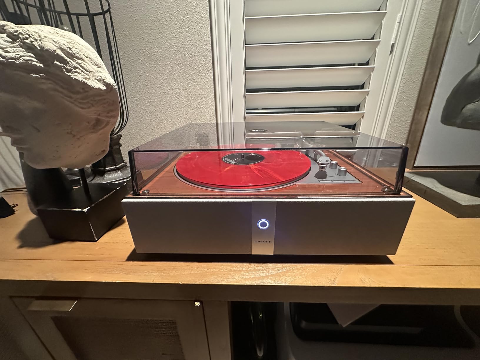 1 BY ONE Fully Automatic Belt-Drive Turntable, Wireless Vinyl Record Player customer photo 2