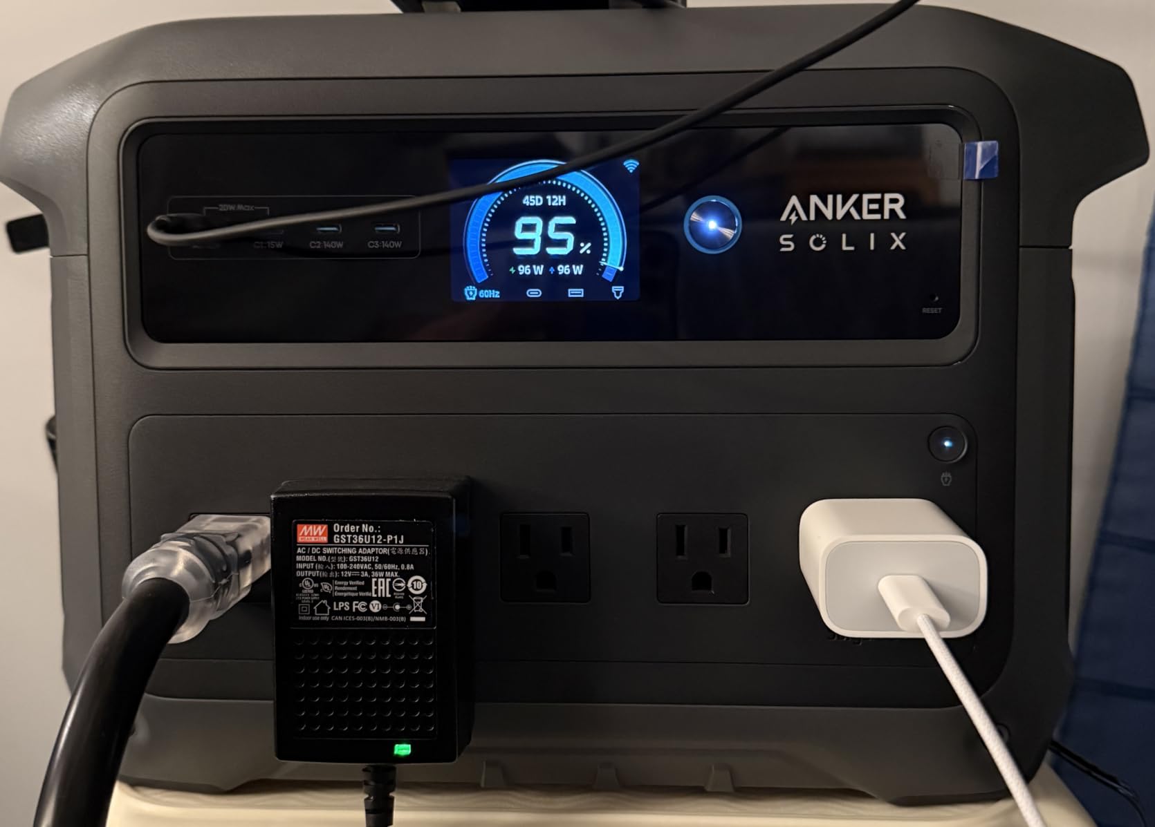 Anker SOLIX C1000 Gen 2 Portable Power Station with 200W Solar Panel customer photo 1