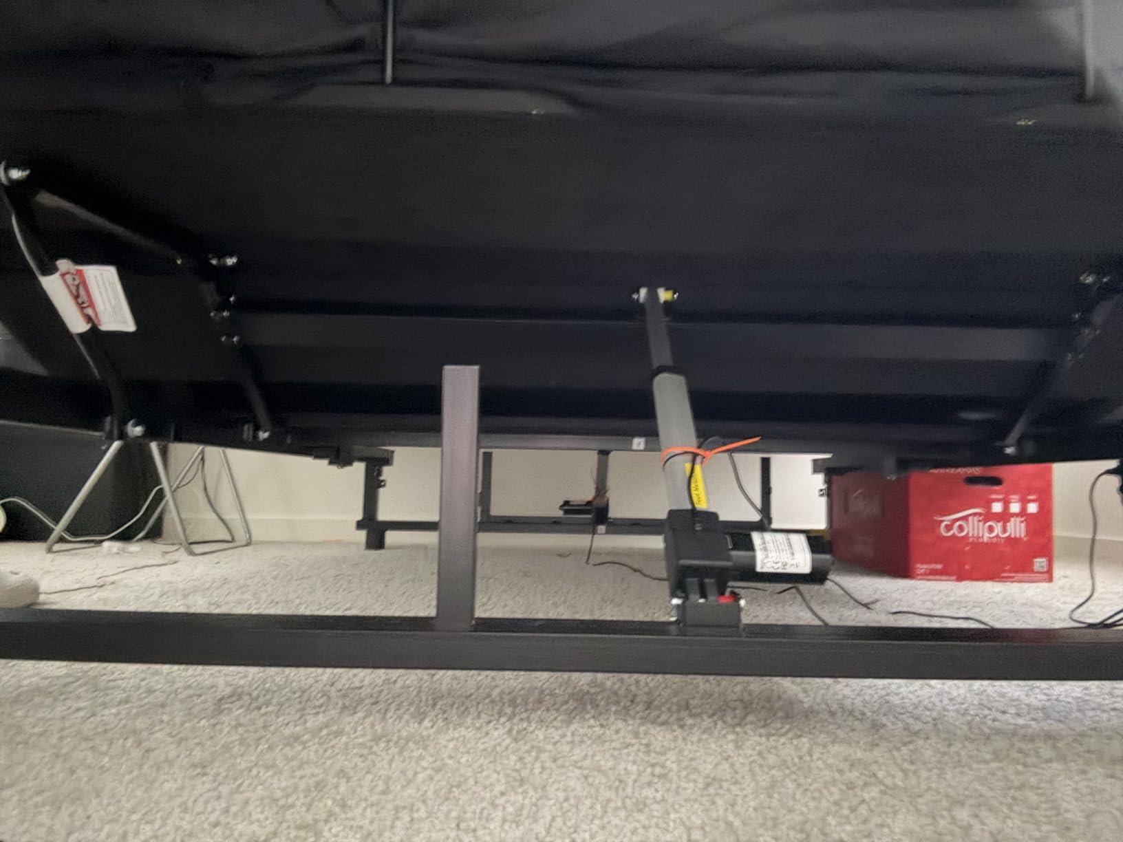 Mixcous King Adjustable Bed Frame with Zero Gravity Heavy Duty 750 lbs customer photo 2