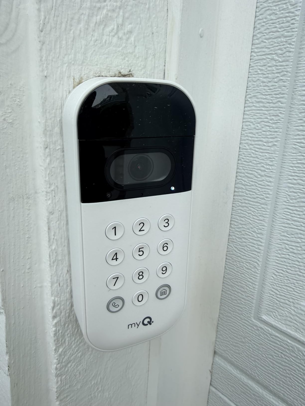 myQ Smart Garage Door Video Keypad + Rechargeable Battery, with Wide-Angle Camera, Customizable PIN Codes, and Smartphone Control, Works with Chamberlain, LiftMaster and Craftsman openers customer photo 2