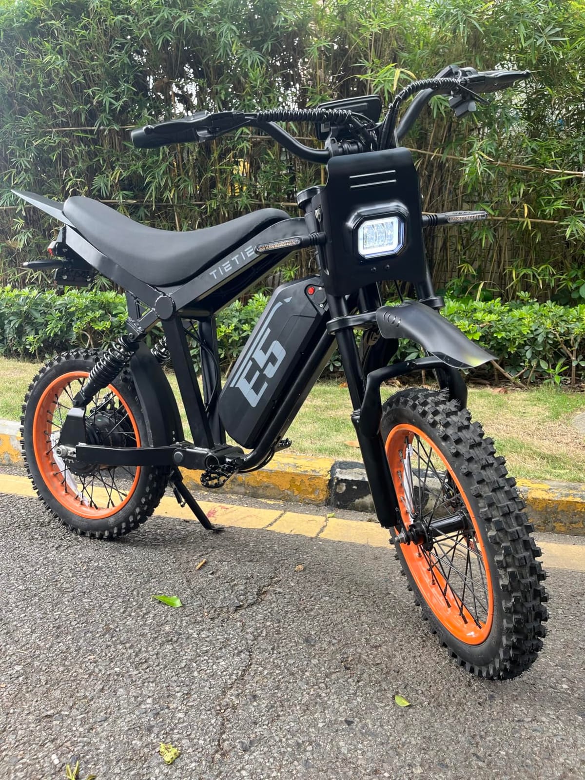 Electric Dirt Bike, 1500W Peak Electric Motorcycle with 48V 20AH Battery, Full Disc Brake and Suspensions, 50-Mile Range, 32 MPH, LCD Display & NFC Start, Off-Road E Dirt Bike customer photo 1