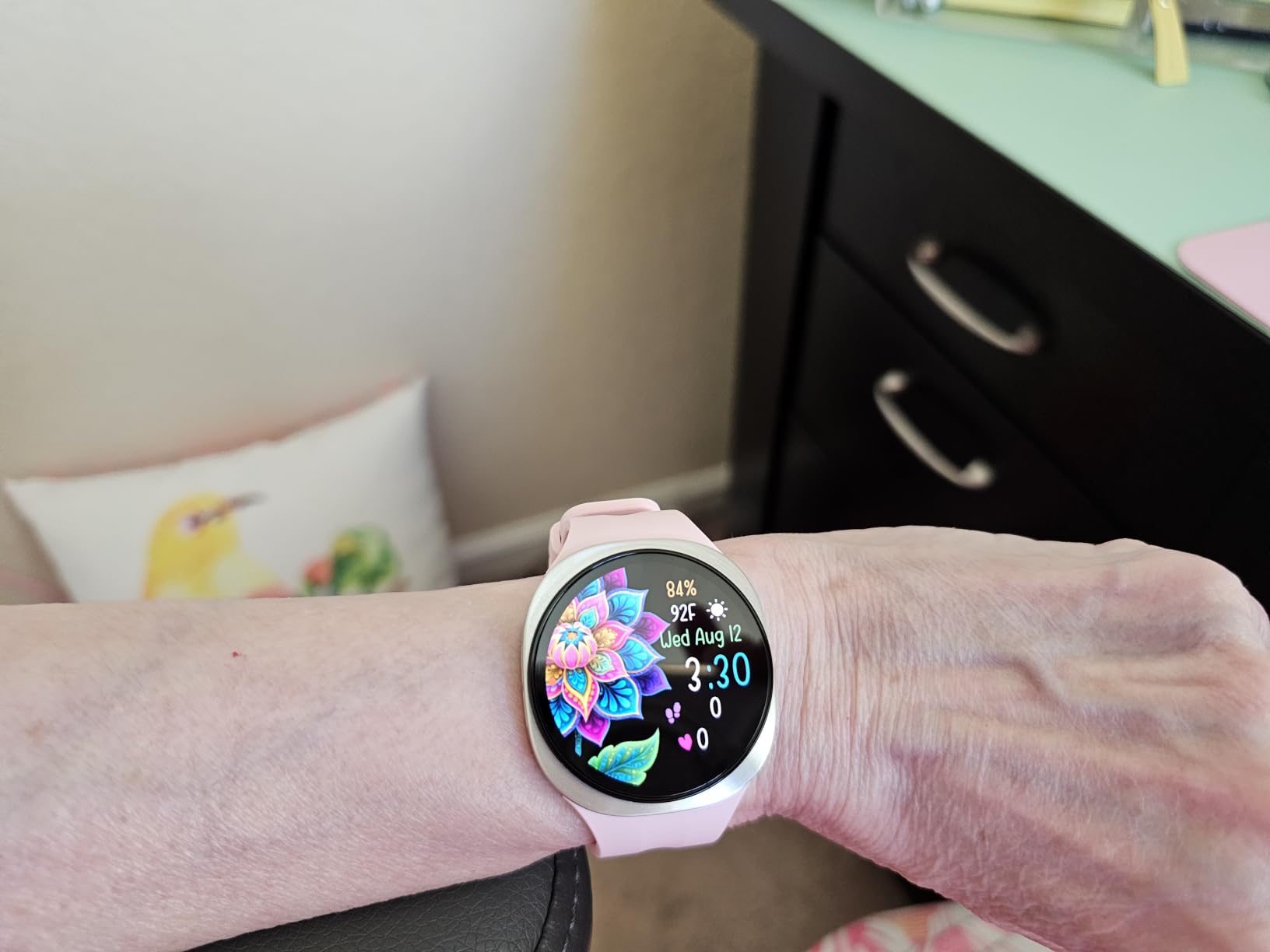 Samsung Galaxy Watch9, Graphite, 40mm Bluetooth Smartwatch customer photo 2