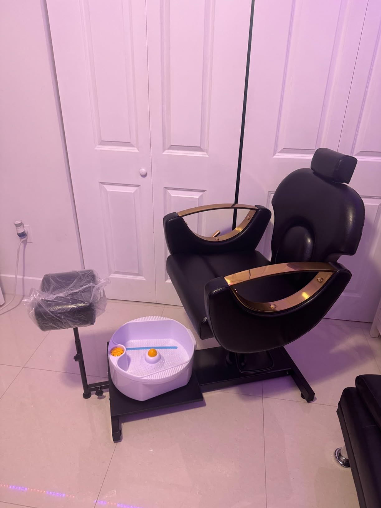 LOUVIXA Pedicure Station No Plumbing, Hydraulic Pedicure Chair for Nail Tech, Height Adjustable Reclining Pedicure Station Unit, with Massage Foot Bath customer photo 1
