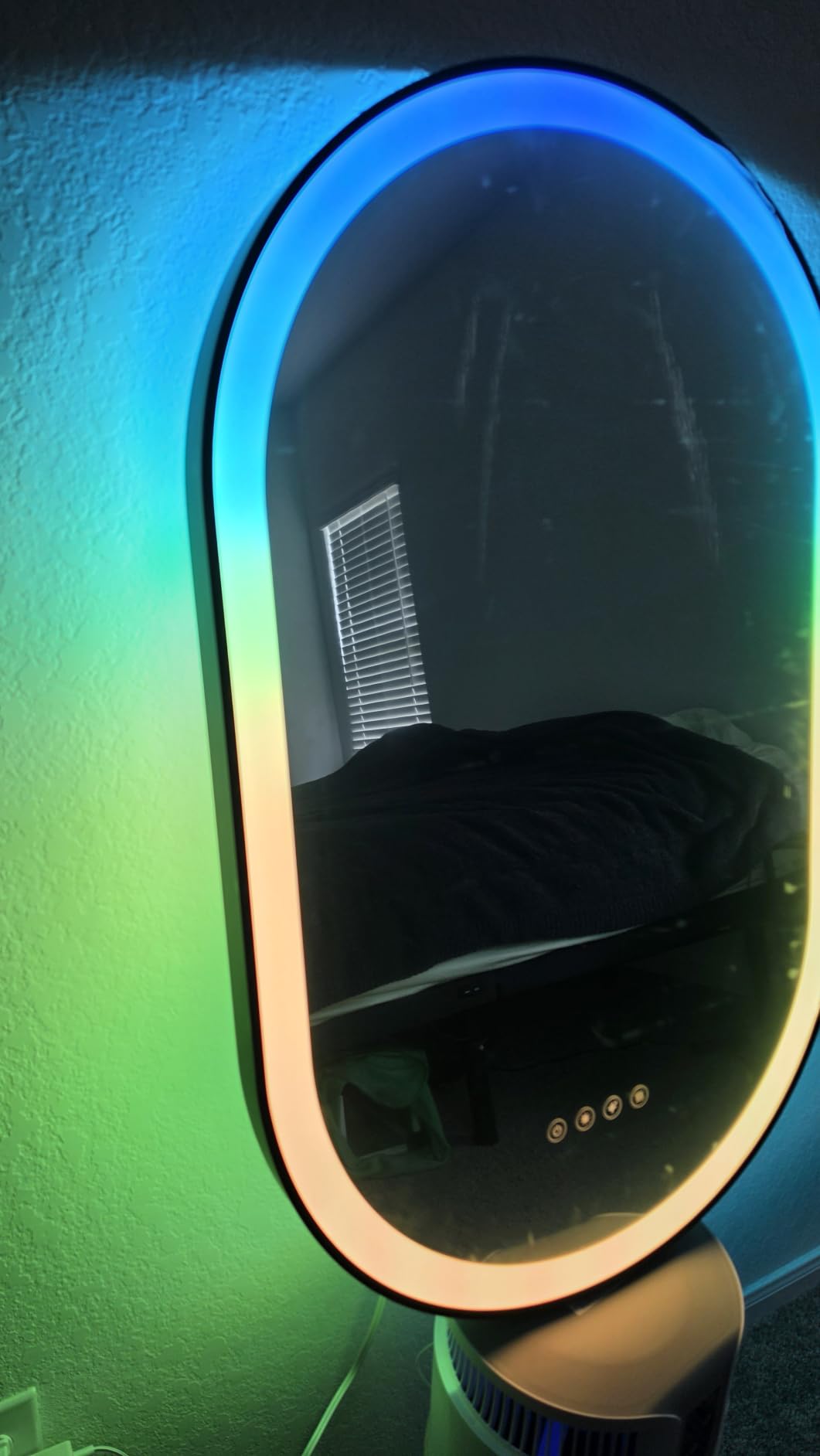 LIFX Smart LED Mirror - Matter, Color Changing, Anti-Fog, Dimmable customer photo 1