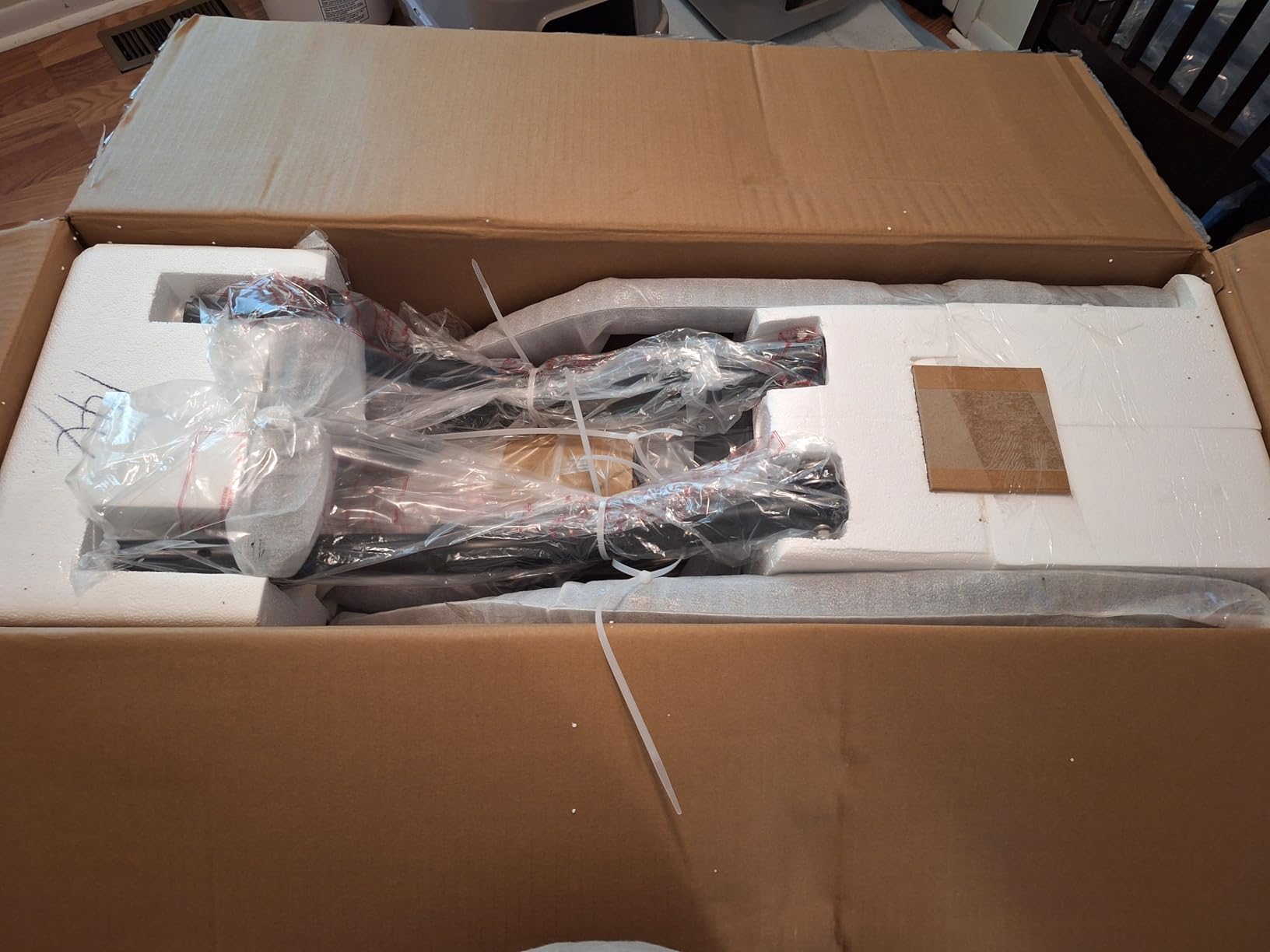 YOSUDA Elliptical Exercise Machine, Compact Elliptical with 12°/45° Incline customer photo 2