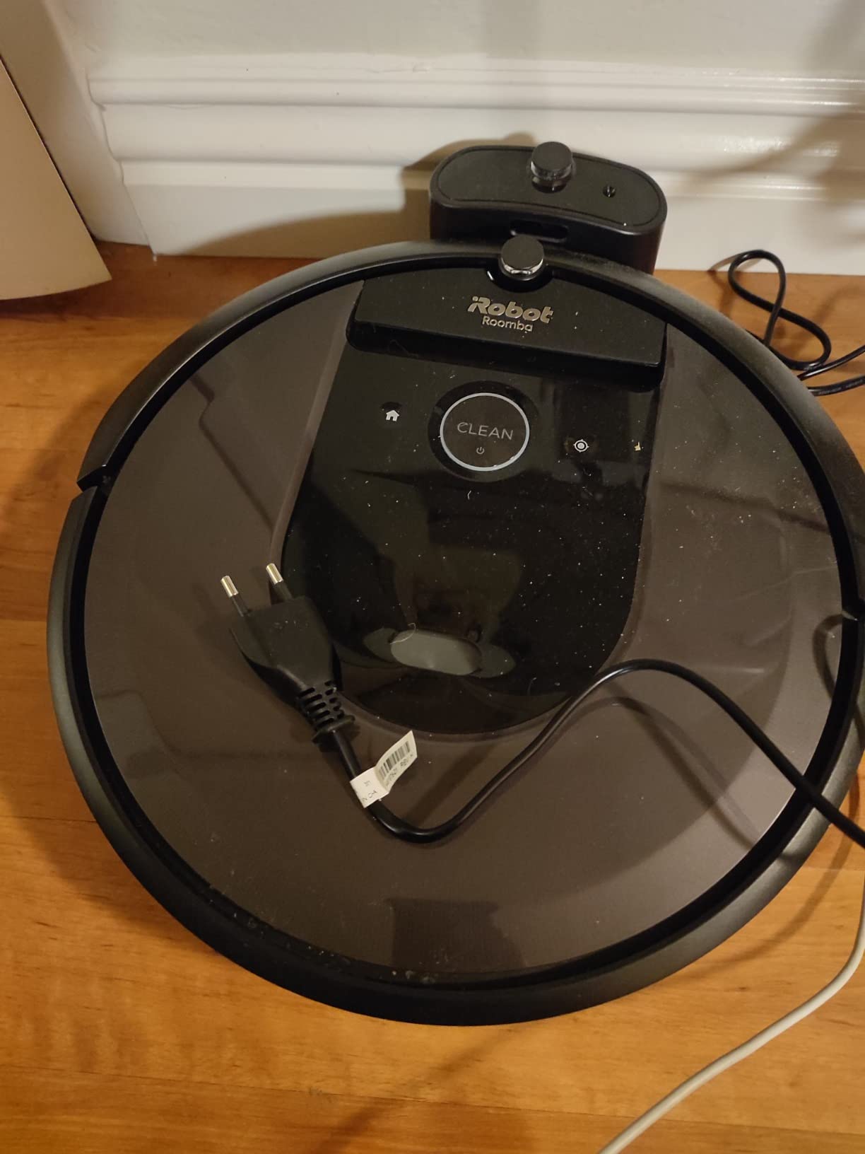 iRobot Roomba Max 775 Pet Robot Vacuum & Mop Combo, 30,000Pa Suction, Heated Mopping, Self-Cleaning Roller Mop, Retracting Mop Cover, Multifunction Dock, Heated Wash & Dry, AI Obstacle Avoidance customer photo 2