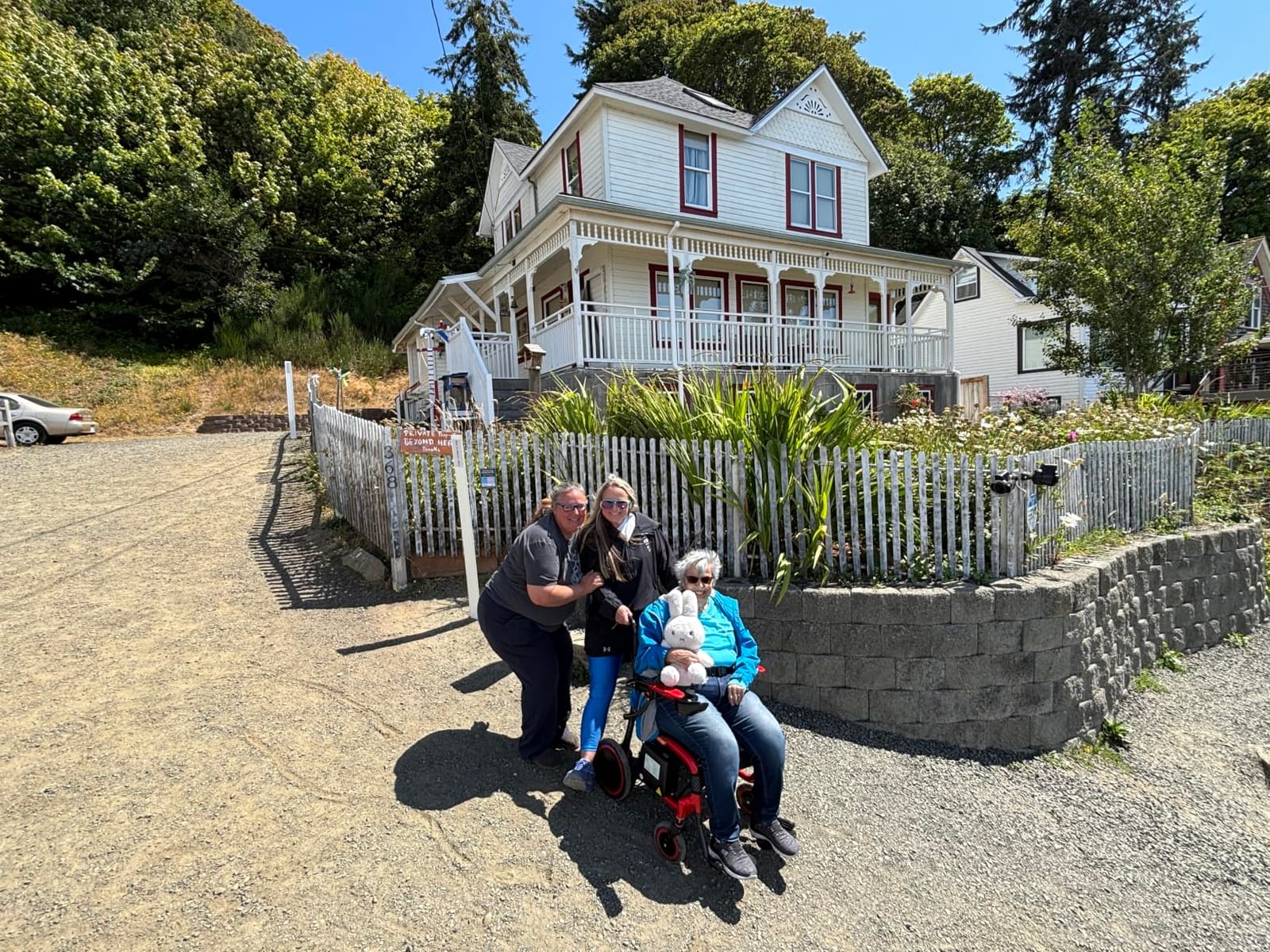 30+Mile Lightest Electric Wheelchair, 100% Carbon Fibre, LCD Screen, Brushless Motor,All Terrain Power Wheelchair Airline Approved, Portable Wheelchairs with 2 Lithium Batteries customer photo 1