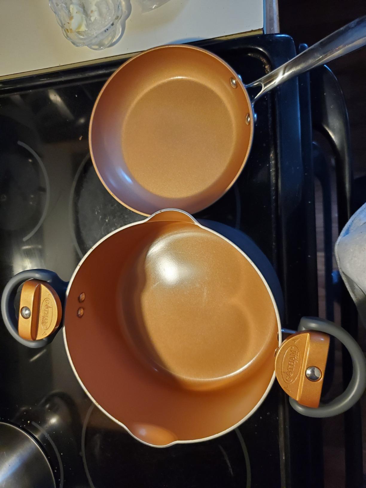 GOTHAM STEEL HAMMERED 13 Pc Ceramic Cookware Set, Titanium & Diamond Coated customer photo 1