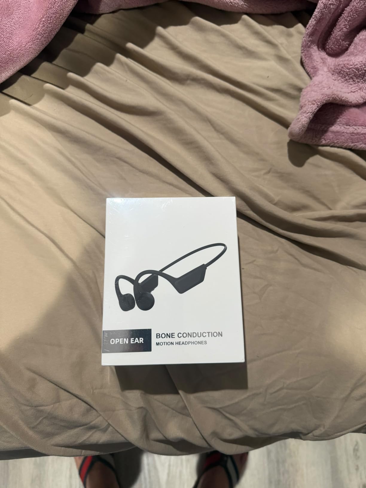 New Bone Conduction Open-Ear Headphones, Bluetooth 6.0, IPX5 Waterproof, 8H Playtime, Lightweight & Comfortable Sports Earphones for Running, Gym, Cycling, Workout, Sweatproof Wireless Headsets customer photo 2
