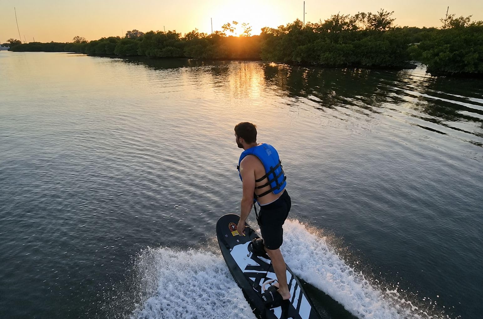 34Mph 12000w Electric Surfboard, 60-100 Mins Surf JeteAhora Atlas Adult customer photo 2